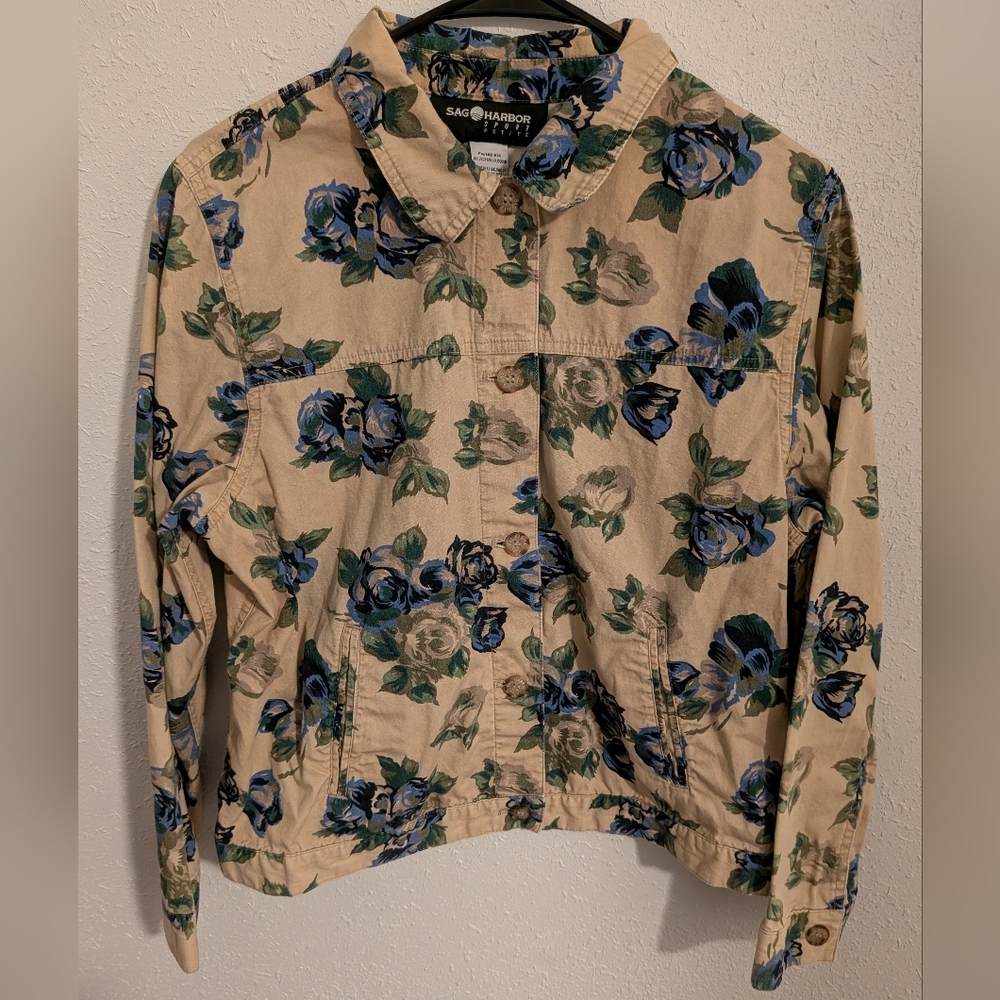 Sag Harbor Women's Cropped Floral Pattern Utility Jacket (MP)